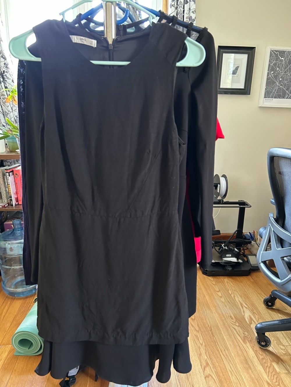 Classic Black Sleeveless Women’s Mango Dress